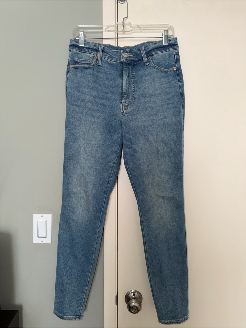 Lucky Brand, Classic High-Rise, Skinny Women’s Jeans